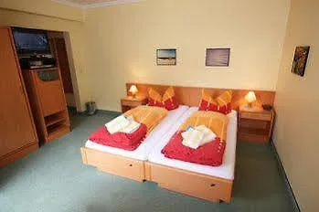Kristall Hotel 3*